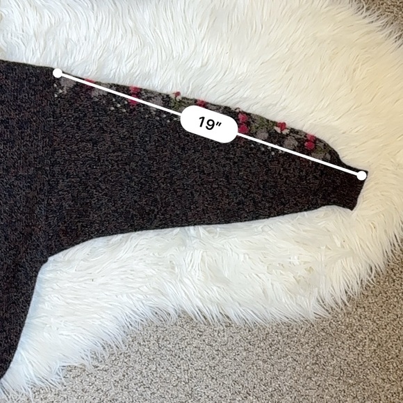 Women’s Knit Cardigan Brown Flower Details Size Small - Picture 10 of 13